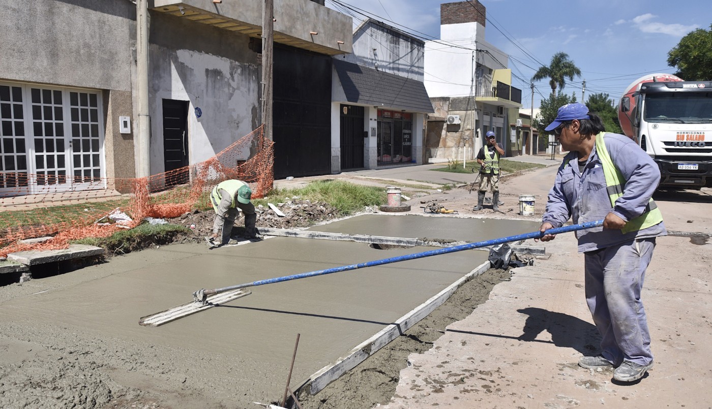 En qué lugares de la ciudad habrá trabajos de bacheo e iluminación este lunes | Información General
