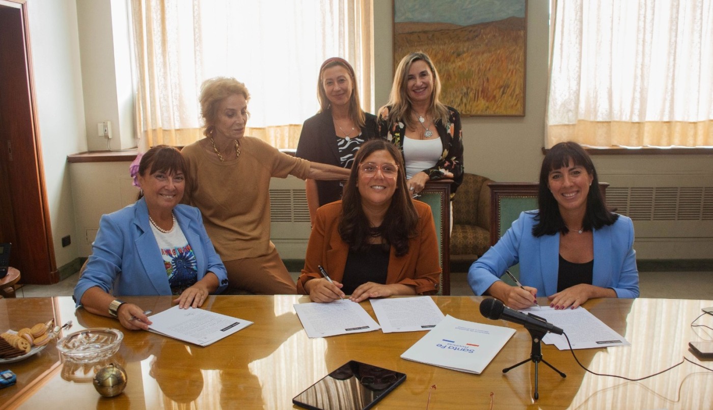 El Gobierno de Santa Fe firmó un convenio con la Red de Mujeres para la Justicia | Igualdad y Género