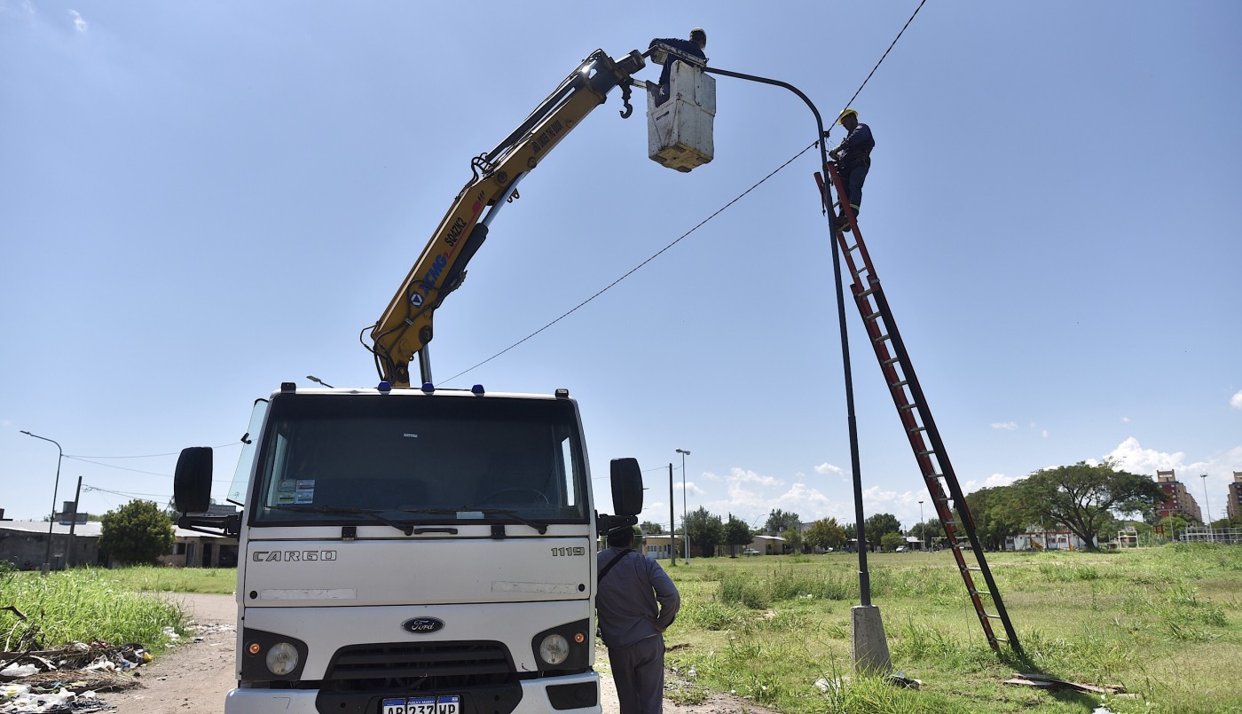 Cómo serán los trabajos de iluminación, bacheo y fumigación este martes | Información General