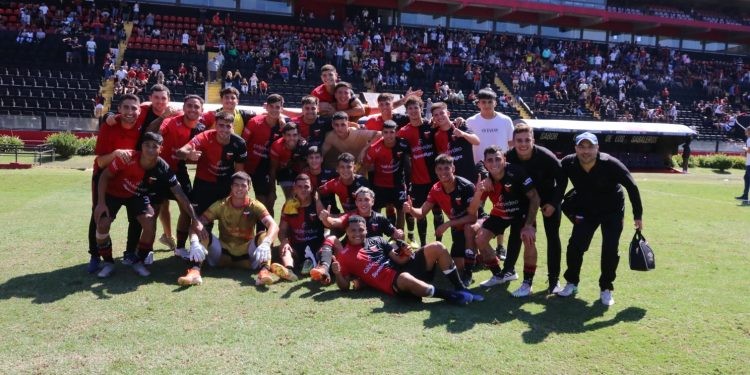Gran victoria de Colón ante Boca en Reserva | Deportes