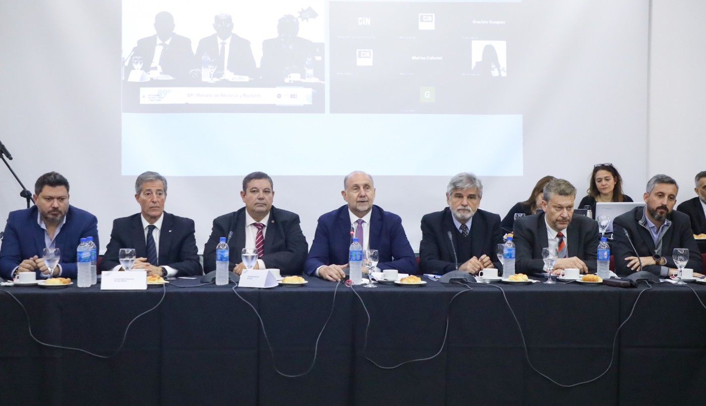 Omar Perotti participó del 89° Plenario de Rectoras y Rectores en la Universidad Nacional del Litoral | Noticias