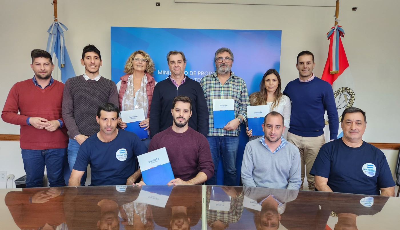 Entrega de matrículas a nuevas cooperativas del departamento San Jerónimo | Información General