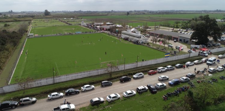 La Liga rinde homenaje a los campeones: Pumpido, Pasculli y Luque | Deportes