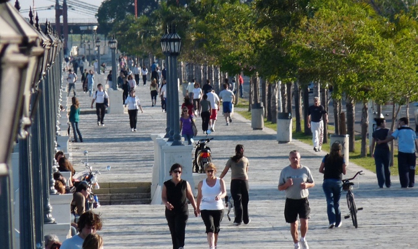 Comienza el fin de semana largo con calor en la ciudad | Información General