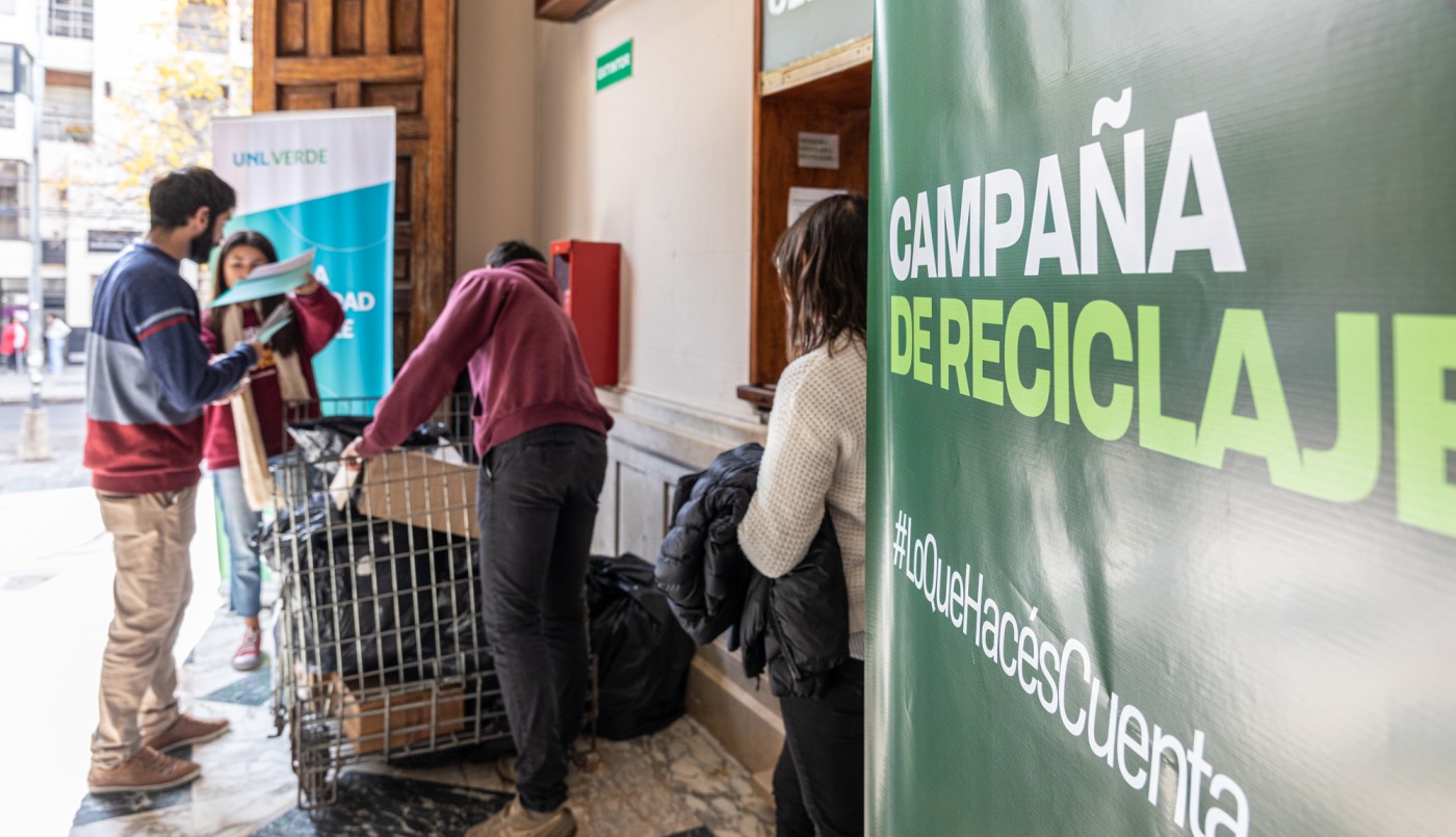 "Lo que hacés, cuenta": La  UNL comienza una nueva campaña de reciclado de papel y cartón | Información General