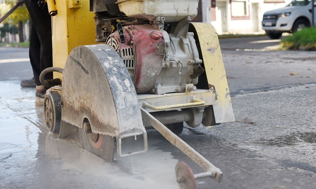 Cuáles son los trabajos de fumigación, iluminación y bacheo para este jueves 18 | Información General