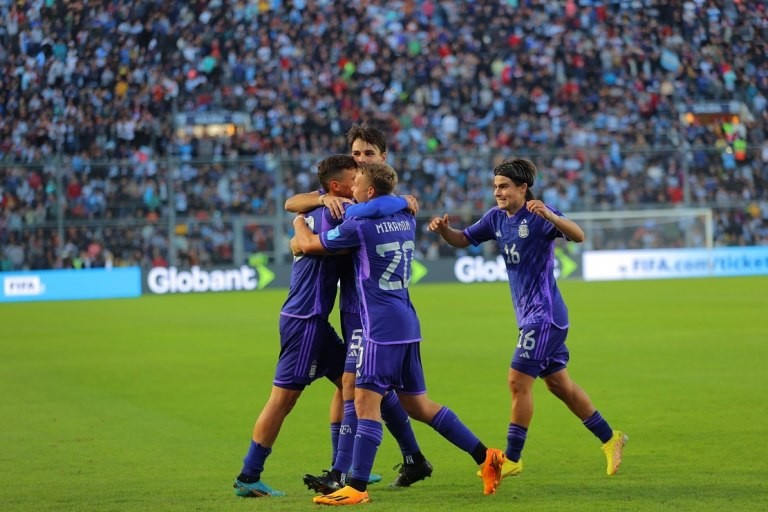 Argentina goleó a Nueva Zelanda y quedó con el primer lugar del grupo | Deportes