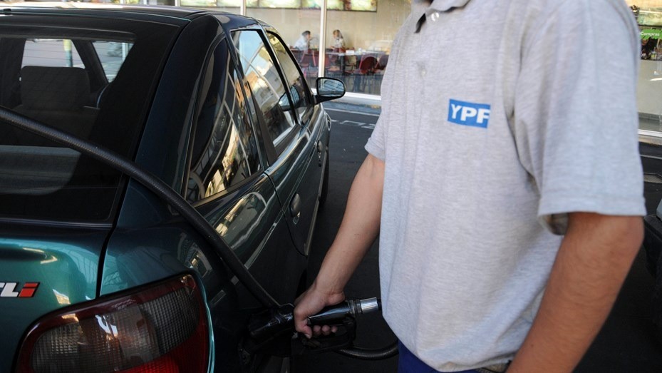 Massa cruzó a las petroleras para que no aumenten las naftas por encima de 4,5% | Nacionales