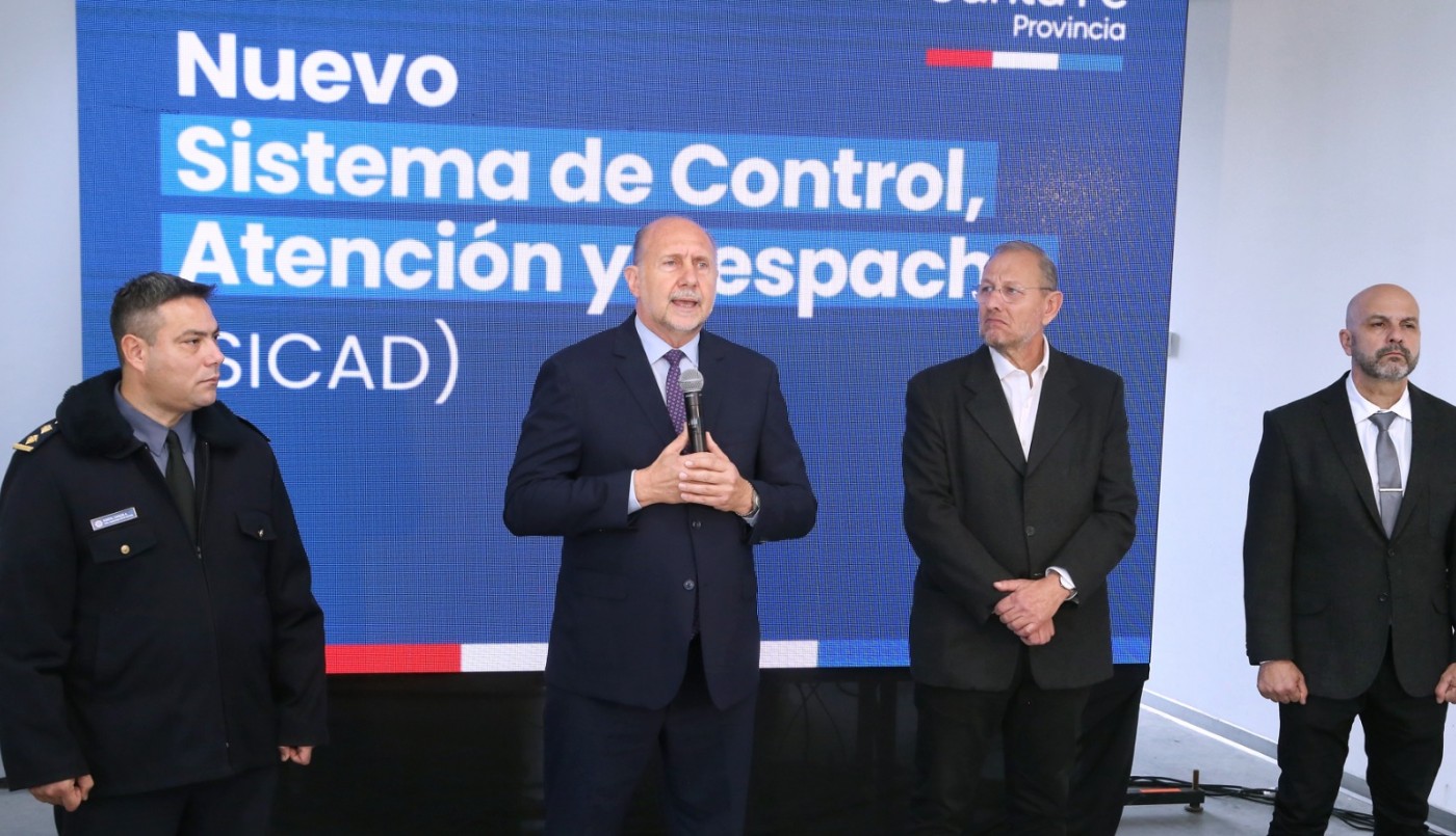 Perotti presentó el nuevo Sistema de Control, Atención y Despacho del 911 en Rosario | Información General