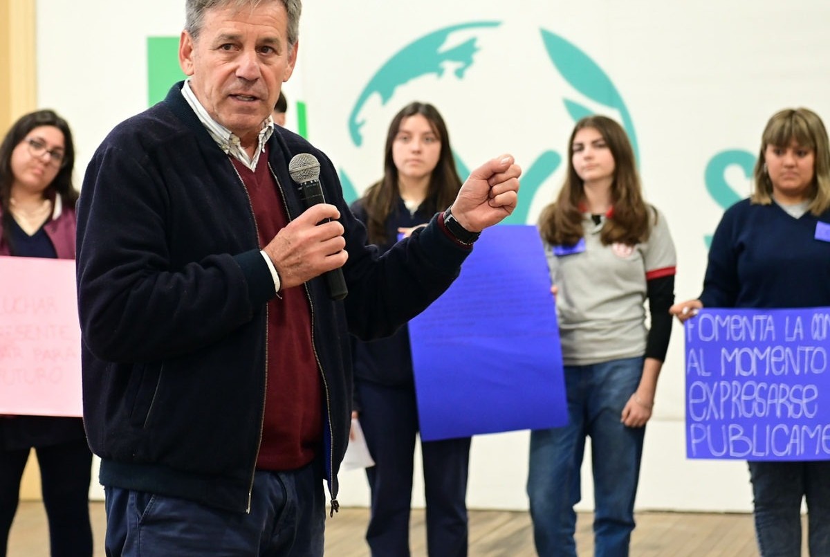 Scholas Ciudadanía: Jatón compartió un encuentro con cientos de jóvenes | Información General