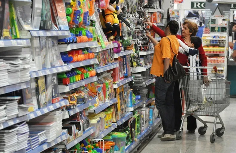 Las ventas minoristas pyme cayeron 3,6% anual en junio | Información General