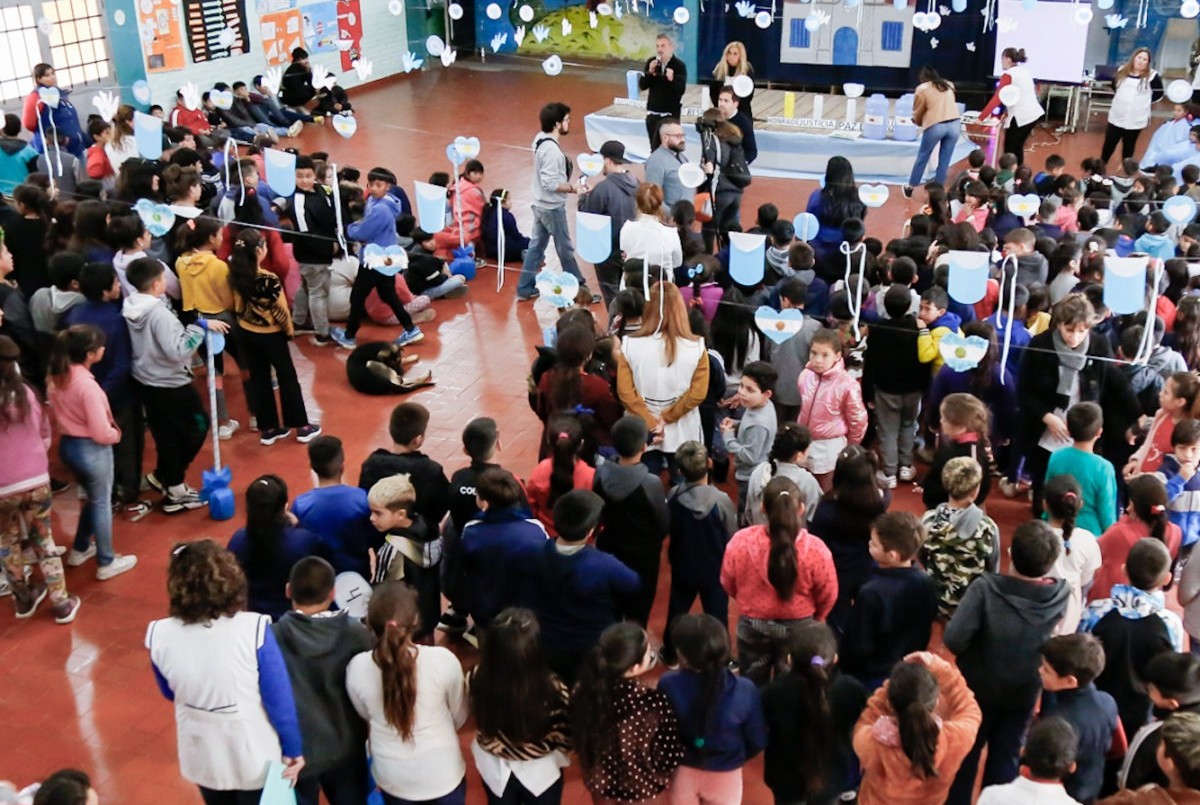 La campaña “Juntá, reciclá, transformá” se instaló en la escuela 1109 de Yapeyú | Información General