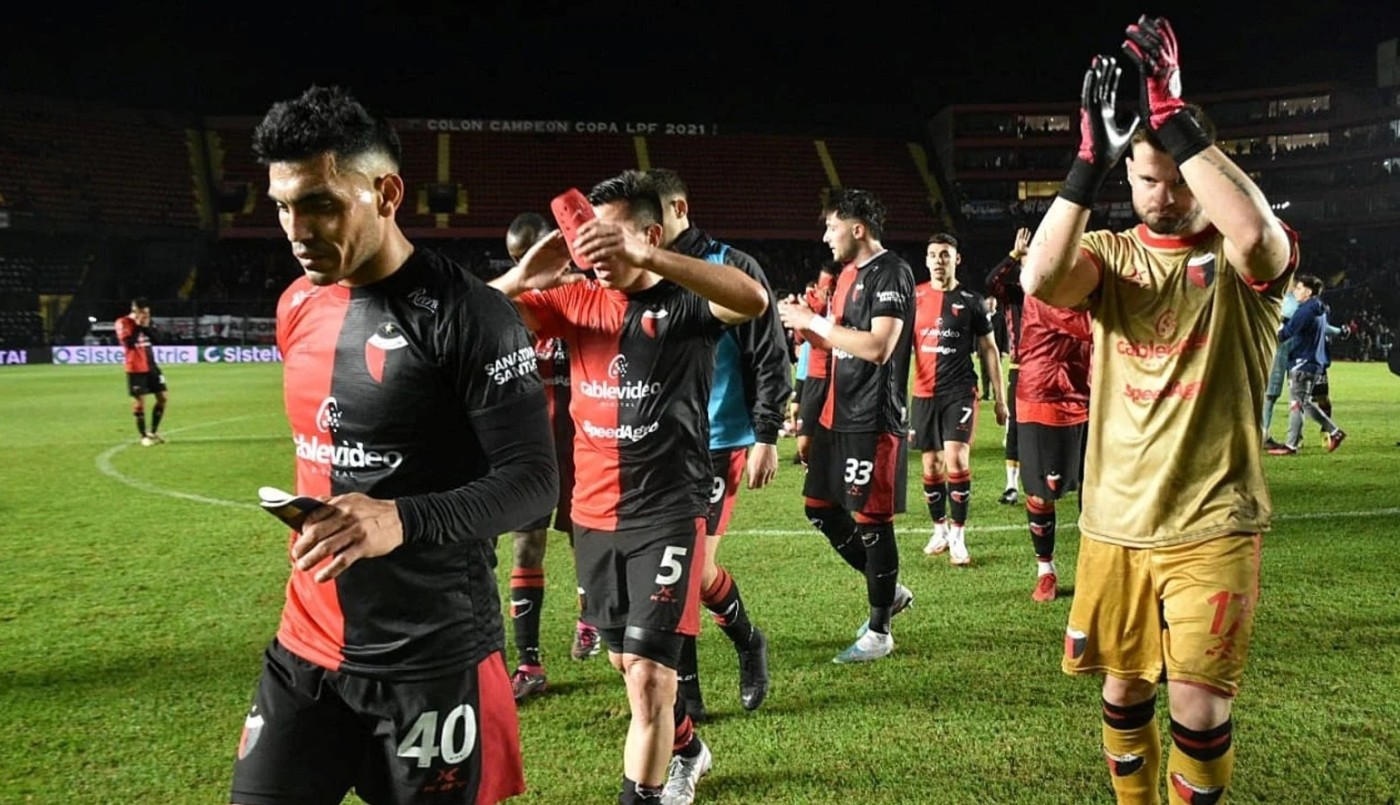Colón, ante Arsenal, termina un pobre torneo con la urgencia de despegarse del fondo | Deportes