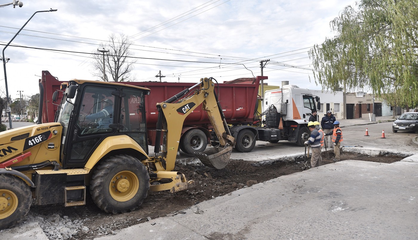 Trabajos de iluminación y bacheo previstos para este martes primero de agosto | Información General