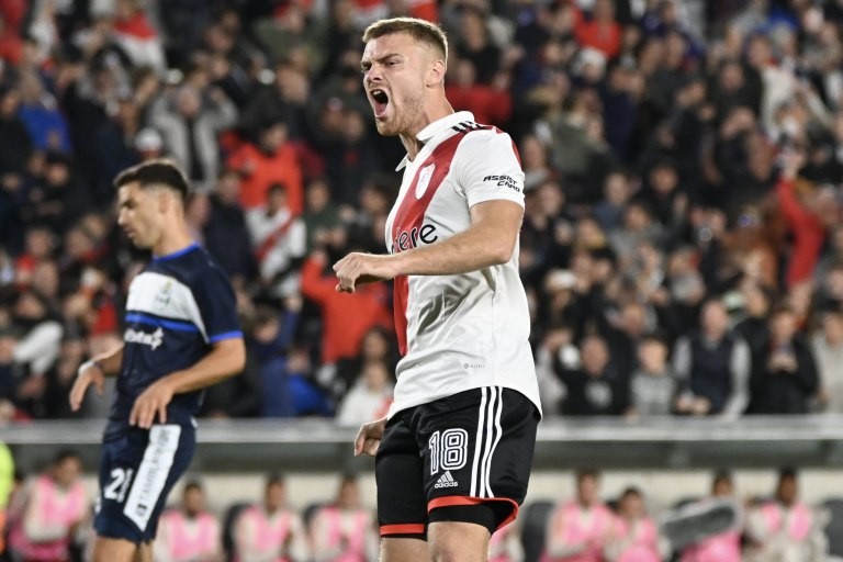 Benfica y Fiorentina pelean por llevarse a Beltrán | Deportes