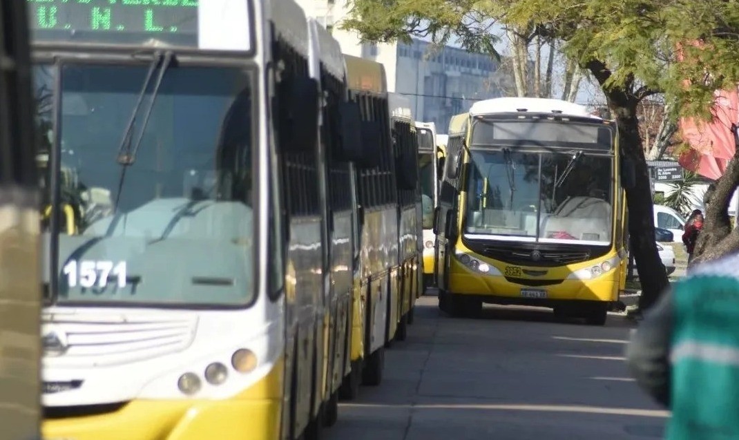 Colectivos: las empresas amenazan con una reducción del 30% del servicio | Noticias