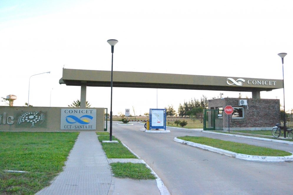 Desde CONICET Santa Fe sostienen que la postura de Milei "es un retroceso inmenso en cuestiones relacionadas al desarrollo del país y a la soberanía" | Información General