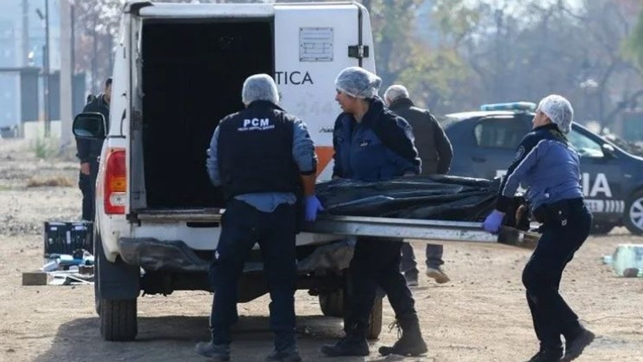 Murió degollado al engancharse con un alambre de púas en un partido de fútbol | Nacionales