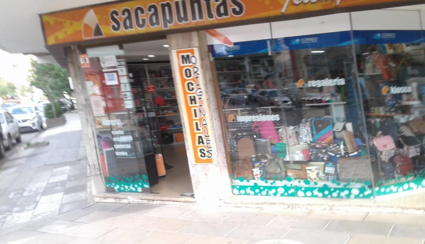 Robo a una librería en Suipacha y Francia | Información General