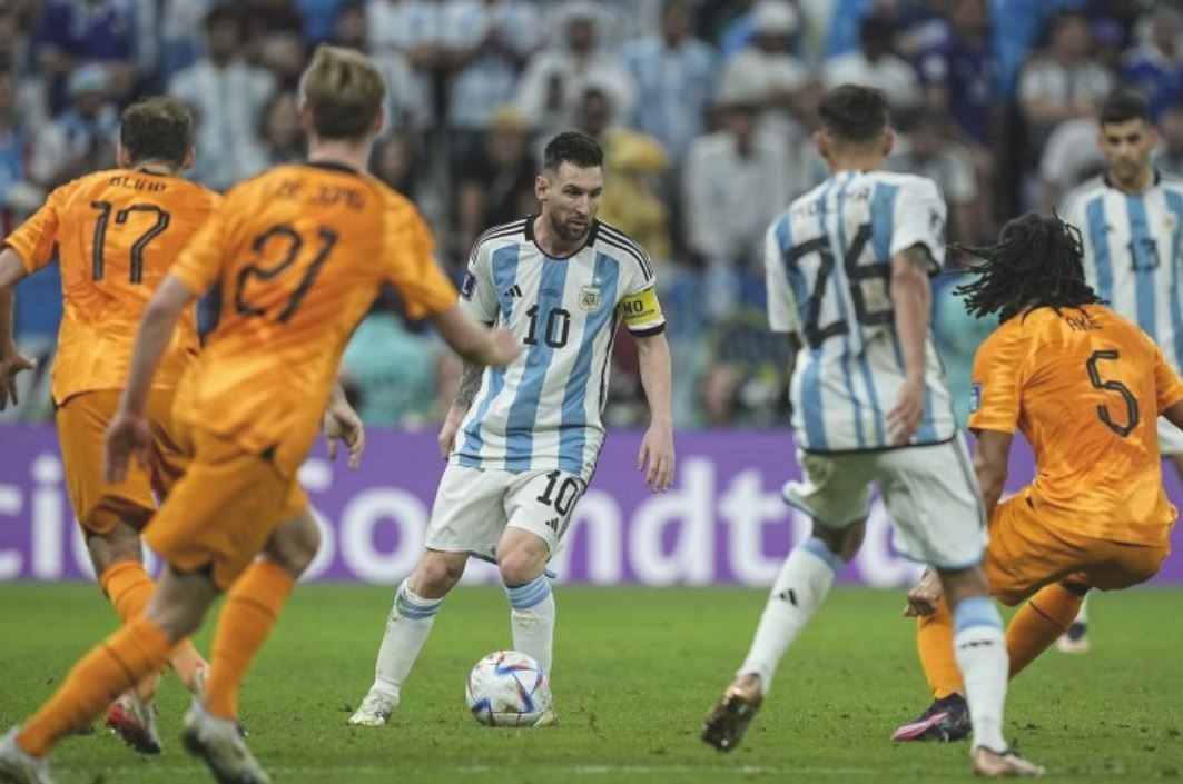 Futbolistas de Países Bajos reaccionaron a las declaraciones de Van Gaal sobre Messi | Deportes