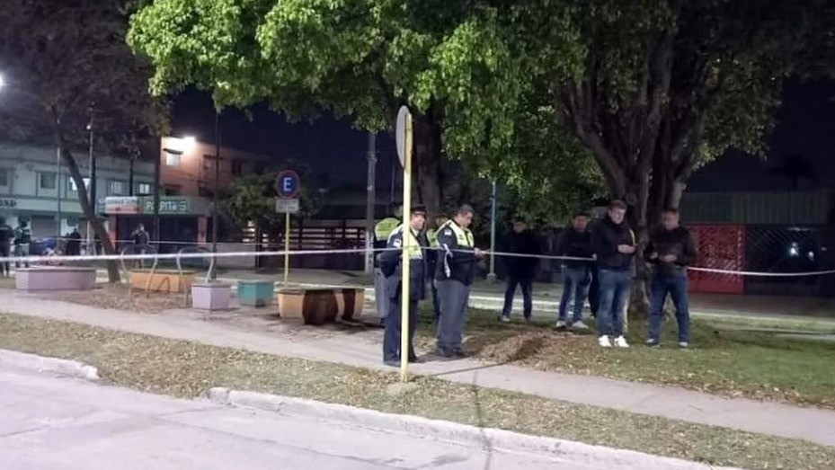 Policía se resistió a tiros a un asalto: mató a dos ladrones y a un inocente que estaba haciendo ejercicios | Nacionales