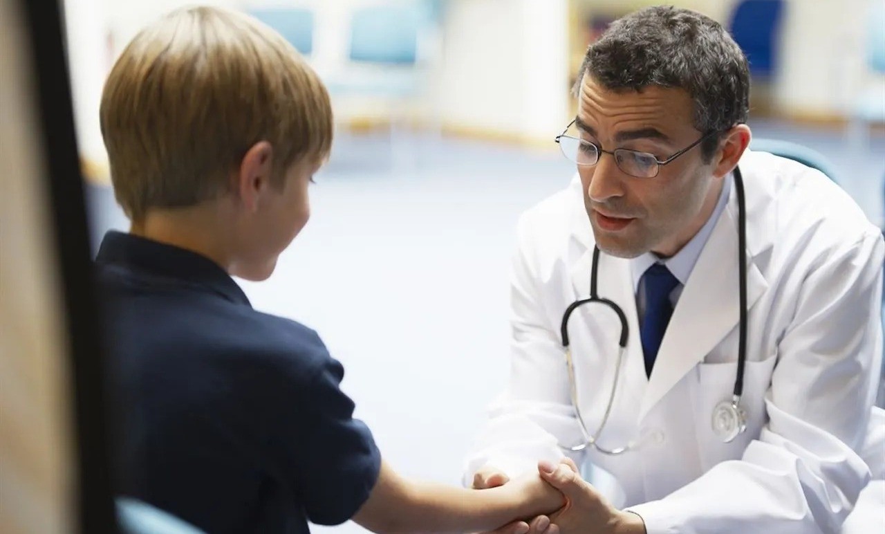 Desde este domingo, los pediatras dejan de atender con prepagas y obras sociales | Información General