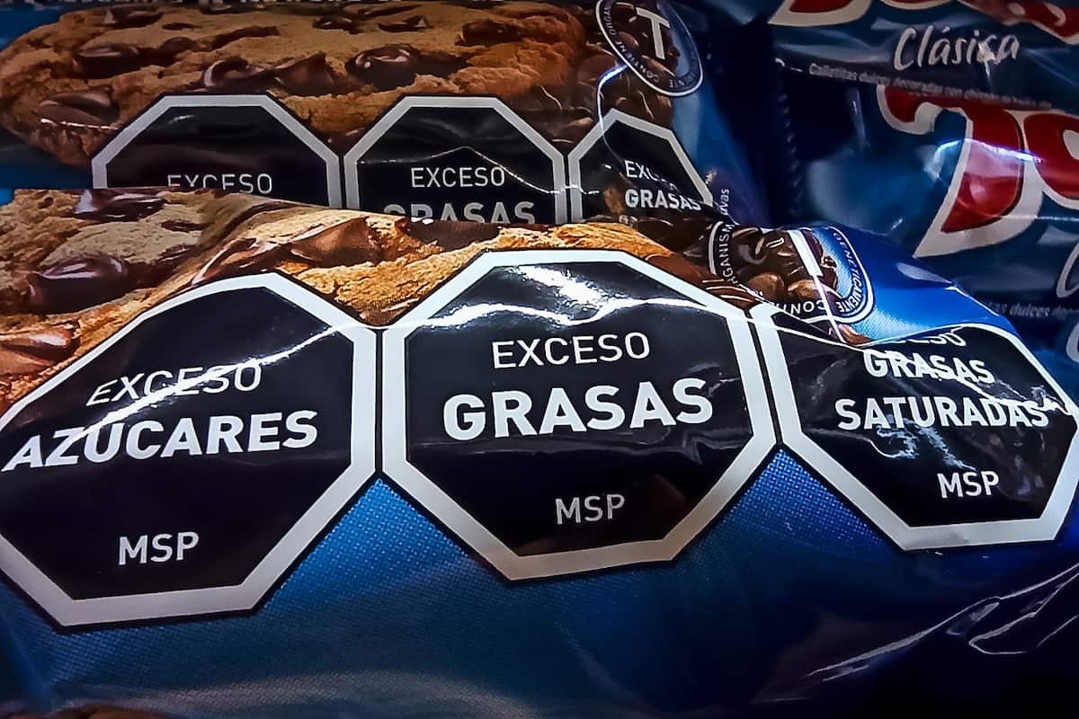 Etiquetado frontal: 4 de cada 10 productos no cumplen la ley aprobada hace un año | Información General