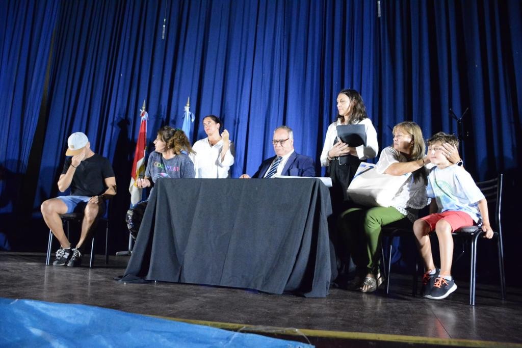 Este sábado se presentará la obra "¿Cuánto tiempo es un tiempito?" en ATE Casa España | Espectaculos