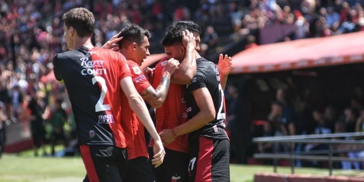 Colón ahuyenta a los fantasmas del descenso a puro sufrimiento | Deportes