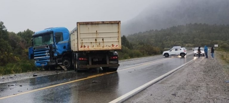 Murieron seis turistas en un choque frontal camino a Villa La Angostura | Nacionales