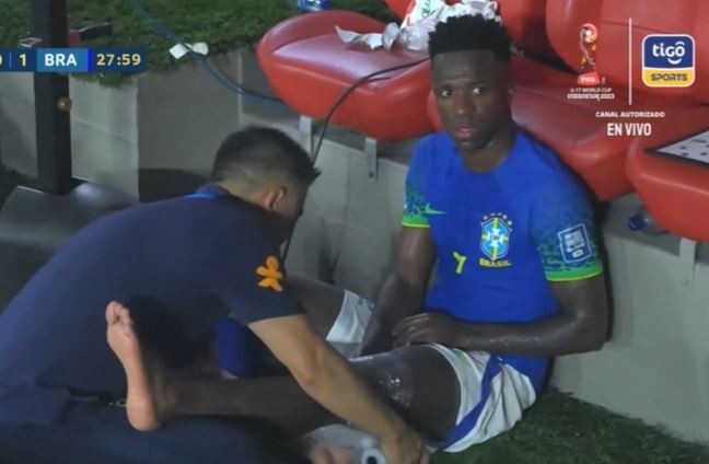 Malas noticias para Brasil: Vinicius se lesionó y podría perderse el partido ante Argentina | Deportes