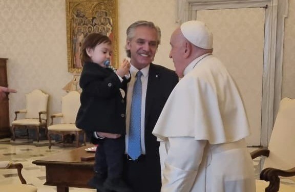 El Papa recibió al expresidente Alberto Fernández en el Vaticano | Información General