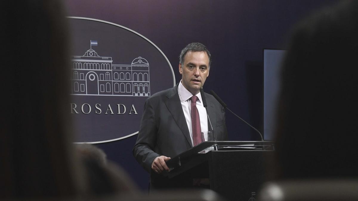 Adorni confirmó que el Gobierno descontará el día a los estatales que paren el 24 | Nacionales