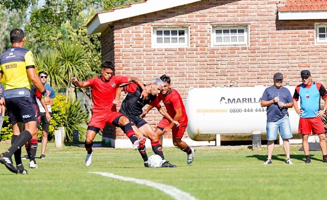 Jornada de amistosos para Colón: un empate y una victoria ante Patronato | Deportes