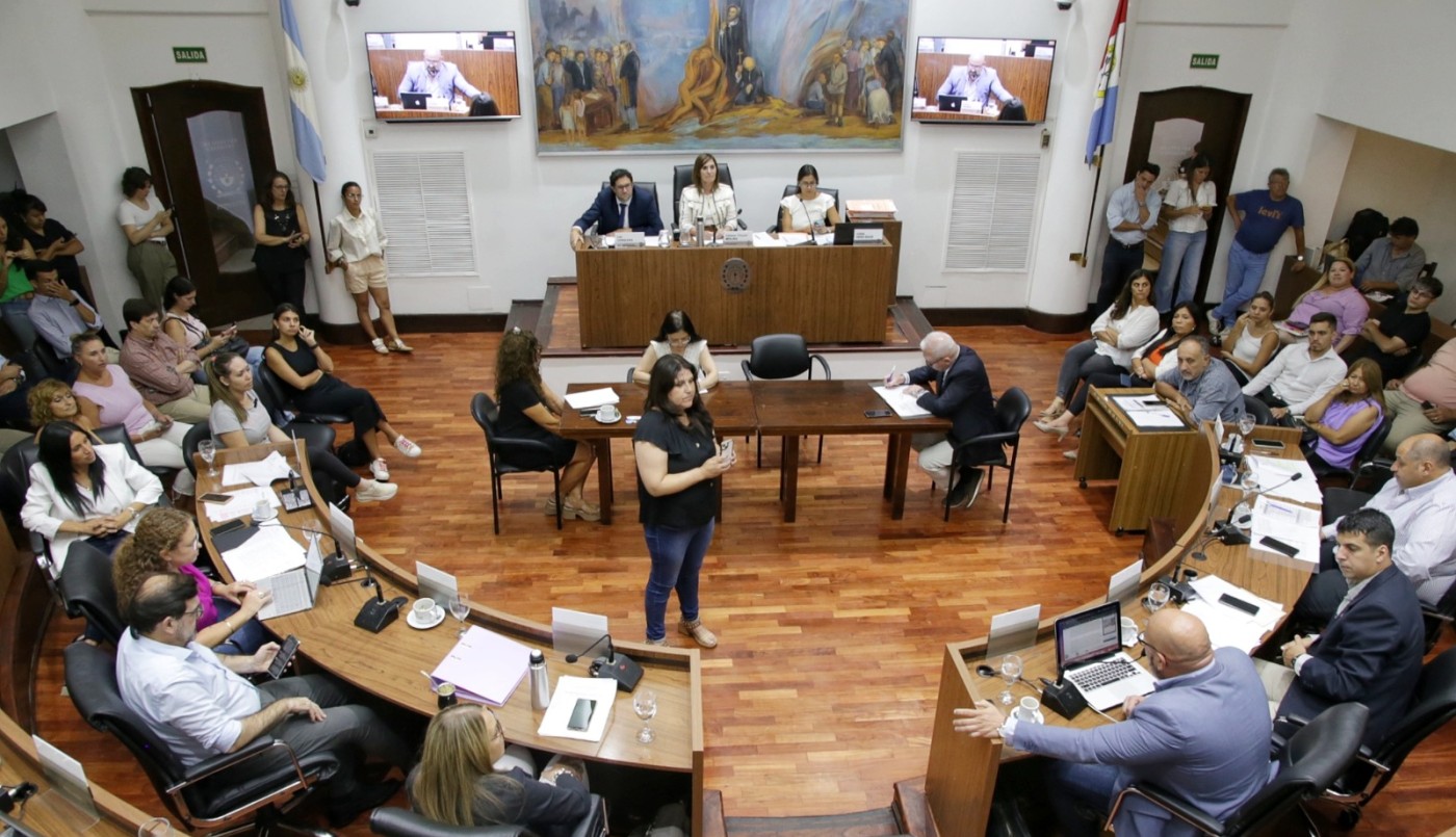 El Concejo aprobó un aumento del 1800% del estacionamiento medido | Información General