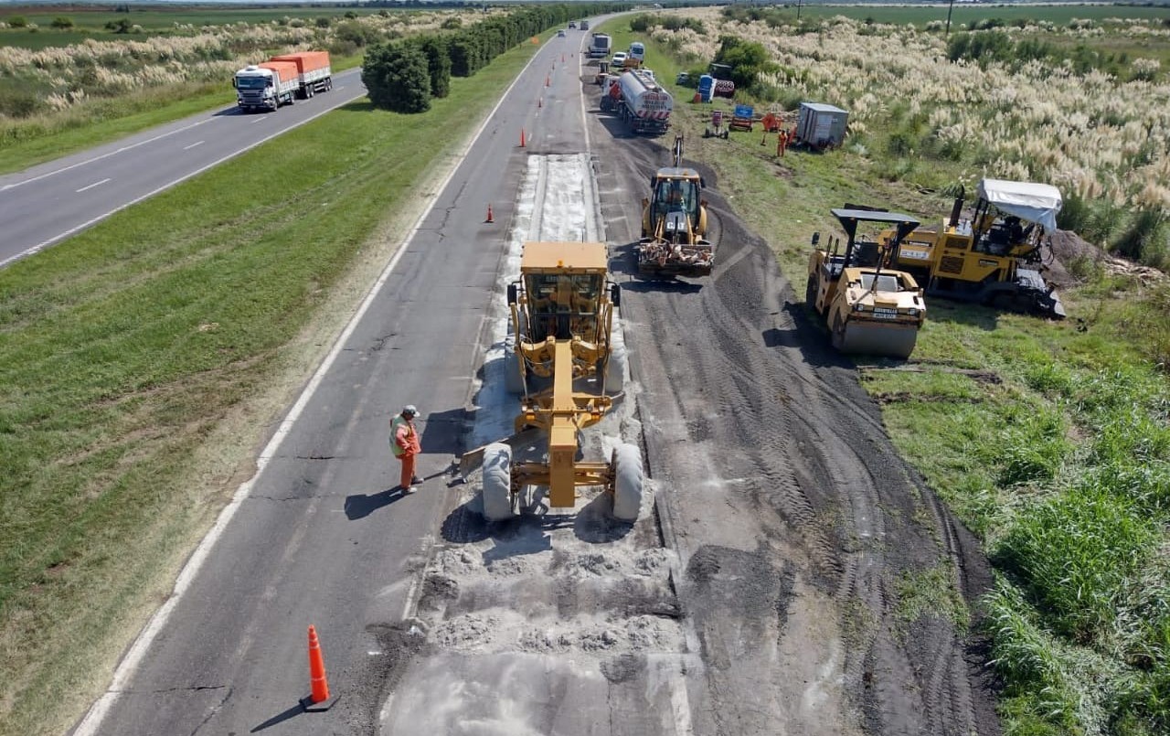Avanzan las obras de reparación de la autopista Santa Fe - Rosario | Información General