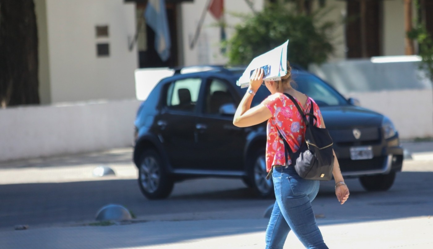 Calor extremo: en Santa Fe, la temperatura llegó a rozar los 45 | Información General
