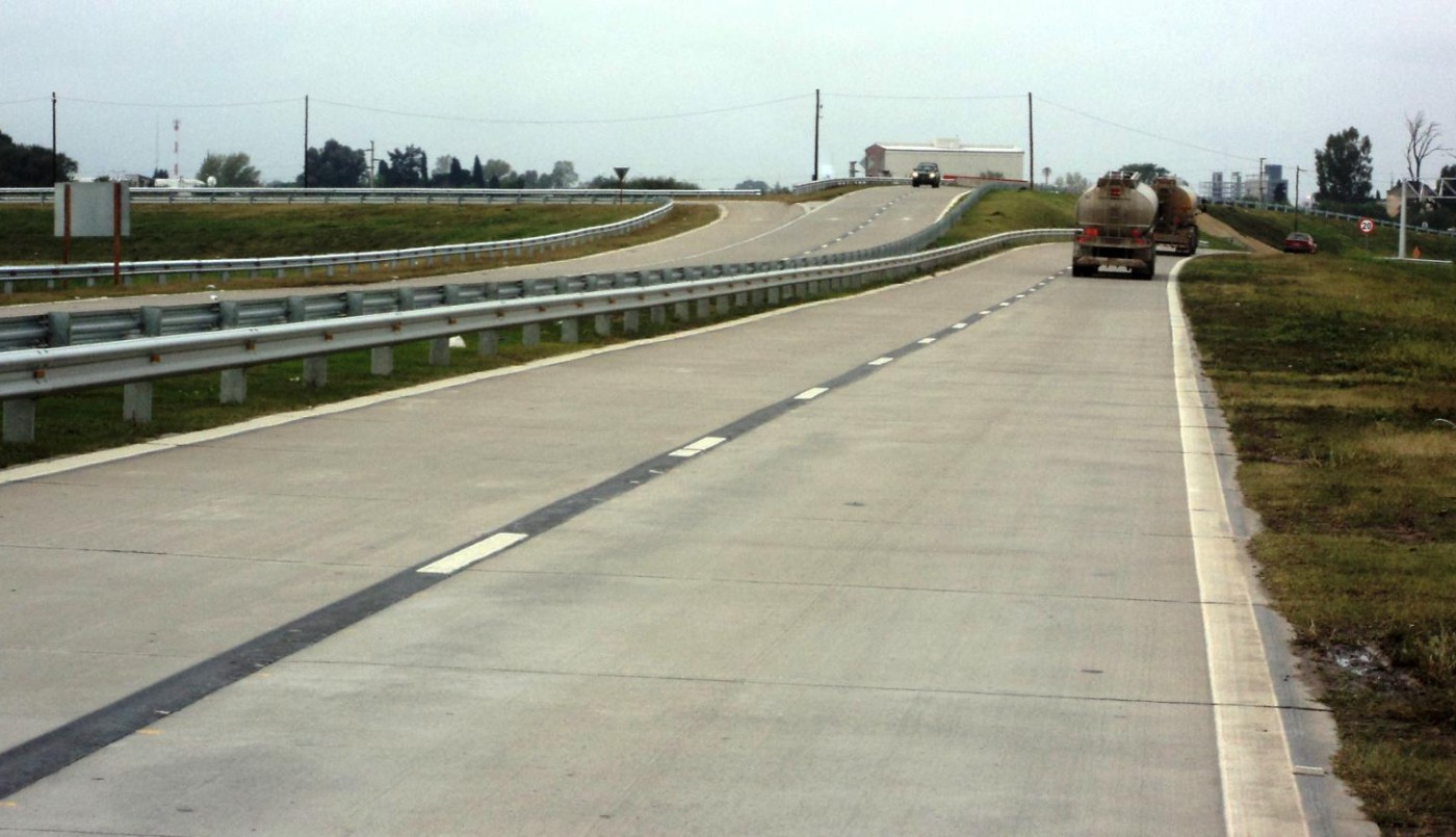 Tres imputados por el asalto a una fiscal y su familia en la autopista | Información General