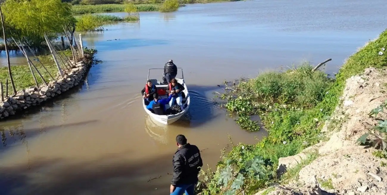 Hallaron un cadáver en el río a la altura de Varadero Sarsotti | Información General