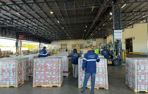 Arribó una nueva carga de repelentes que completan la donación a Cáritas | Salud