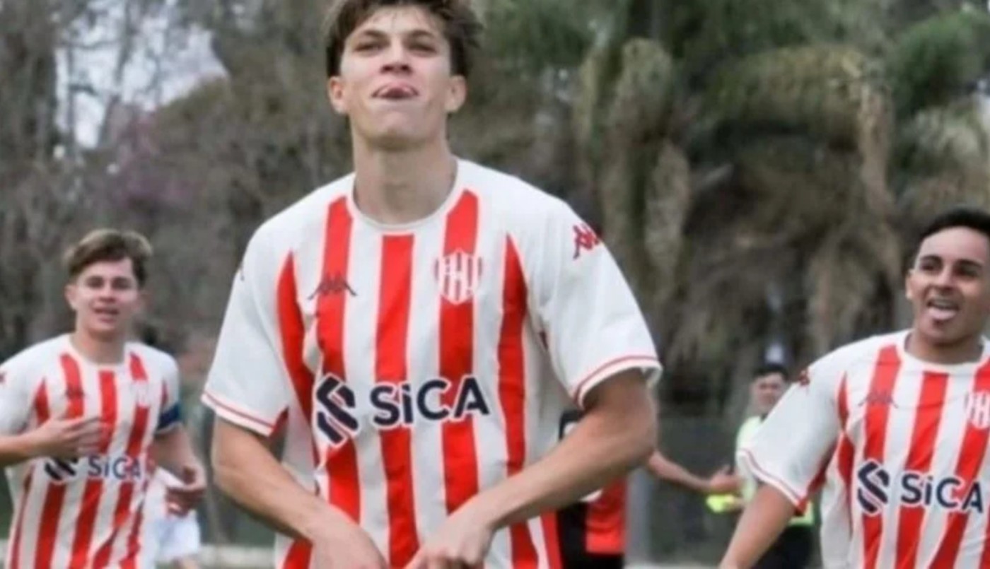 Francisco Pumpido firmó su primer contrato profesional con Unión | Deportes