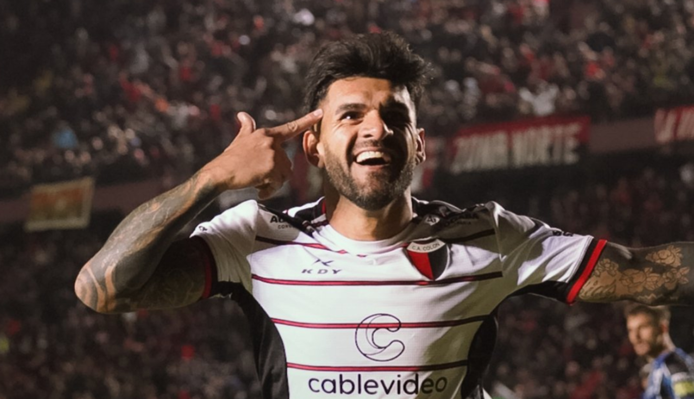 Colón goleó a Almagro y sigue líder | Deportes