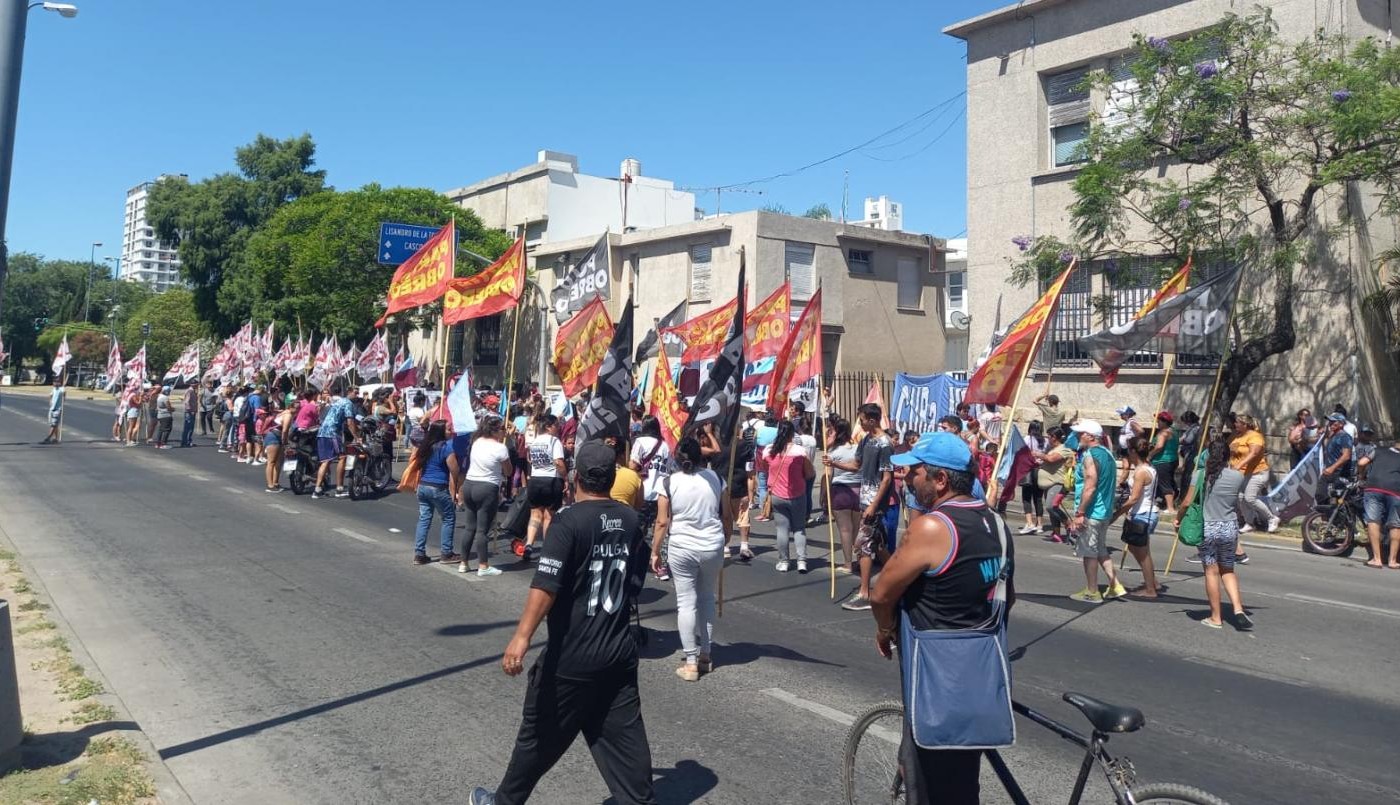 Habrá manifestación y corte de tránsito en el centro santafesino este martes | Información General