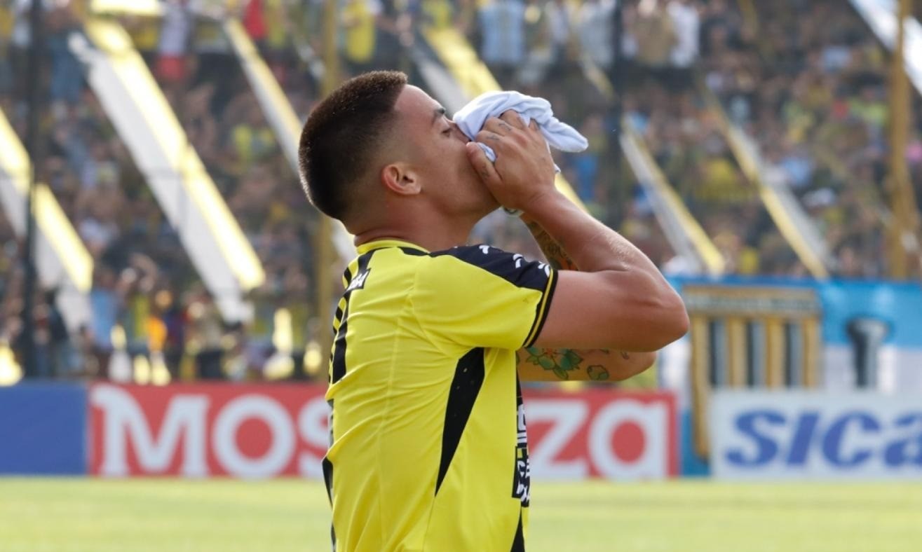 "Alejame de lazos tóxicos”: otro desesperado pedido de ayuda de Brian Fernández | Deportes