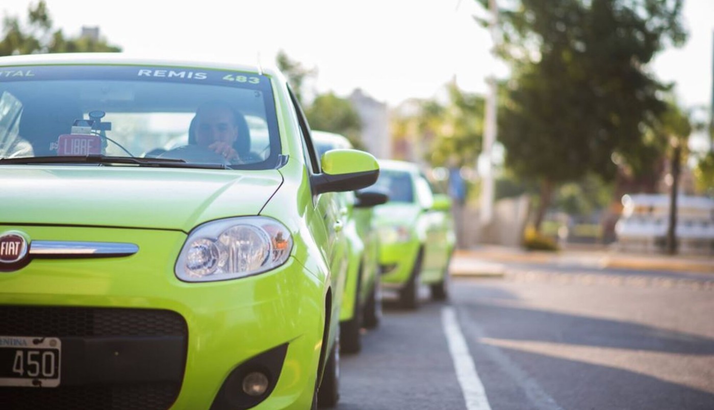 Suben las tarifas de taxis y remises en Santa Fe | Información General