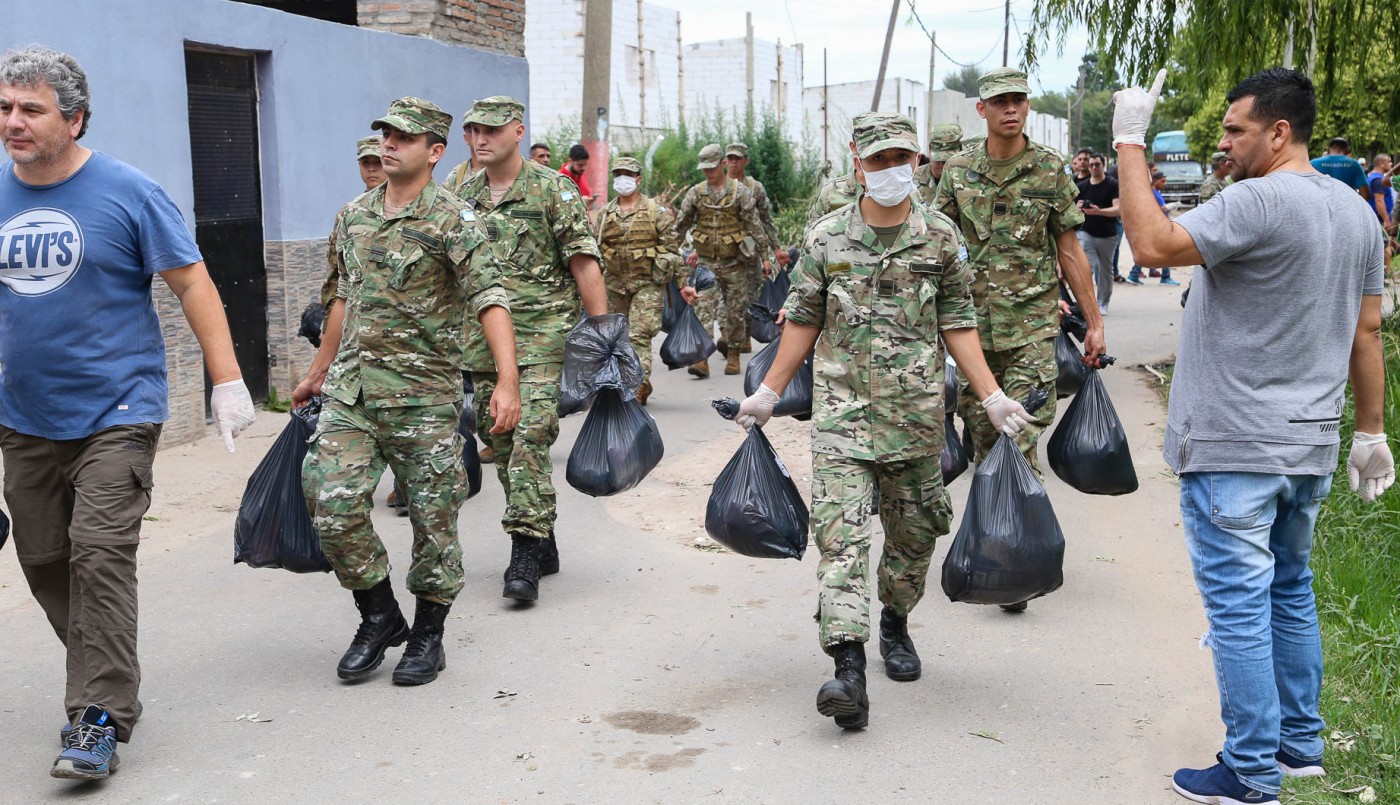 Mediante el Ejército el Gobierno entregará los alimentos que estén próximos a vencer | Nacionales