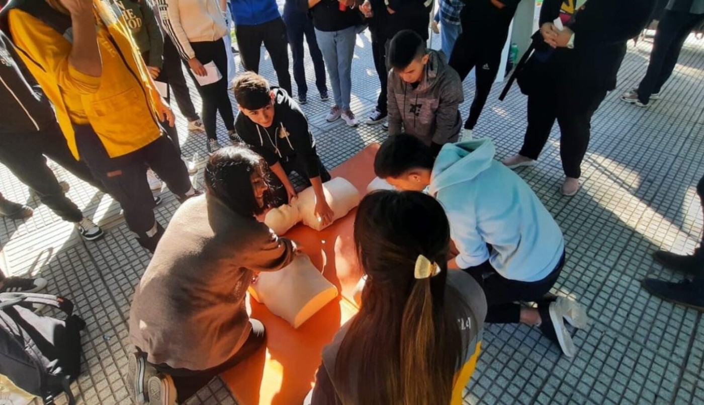 La Municipalidad capacita en RCP y Primeros Auxilios | Información General