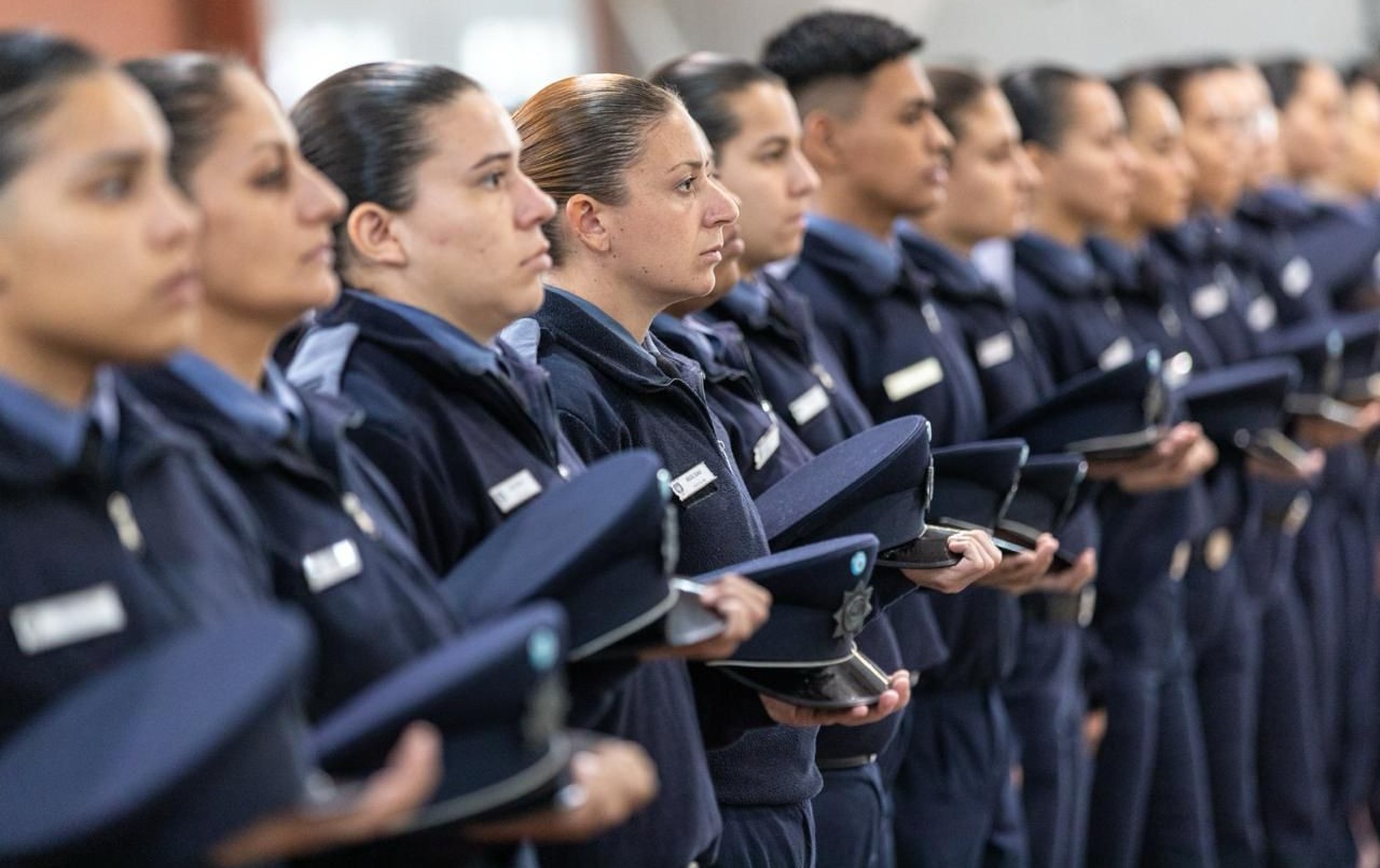 Abren una nueva convocatoria para el ingreso de 1.200 policías | Información General