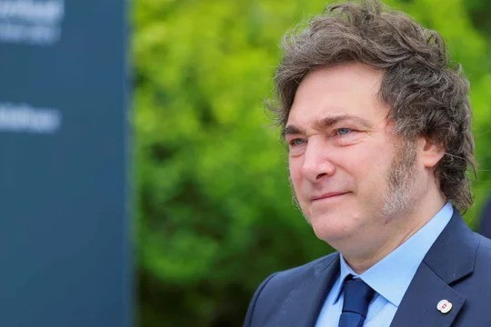 Milei a los críticos de su política internacional: "El perfecto dinosaurio idiota" | Nacionales