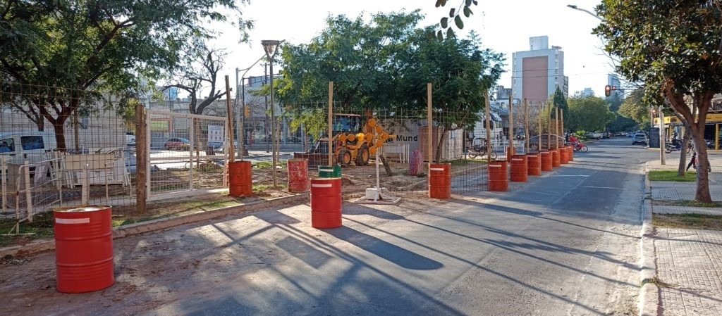 Se encuentra interrumpida la circulación en Bulevar y Urquiza por arreglos en el socavón | Información General